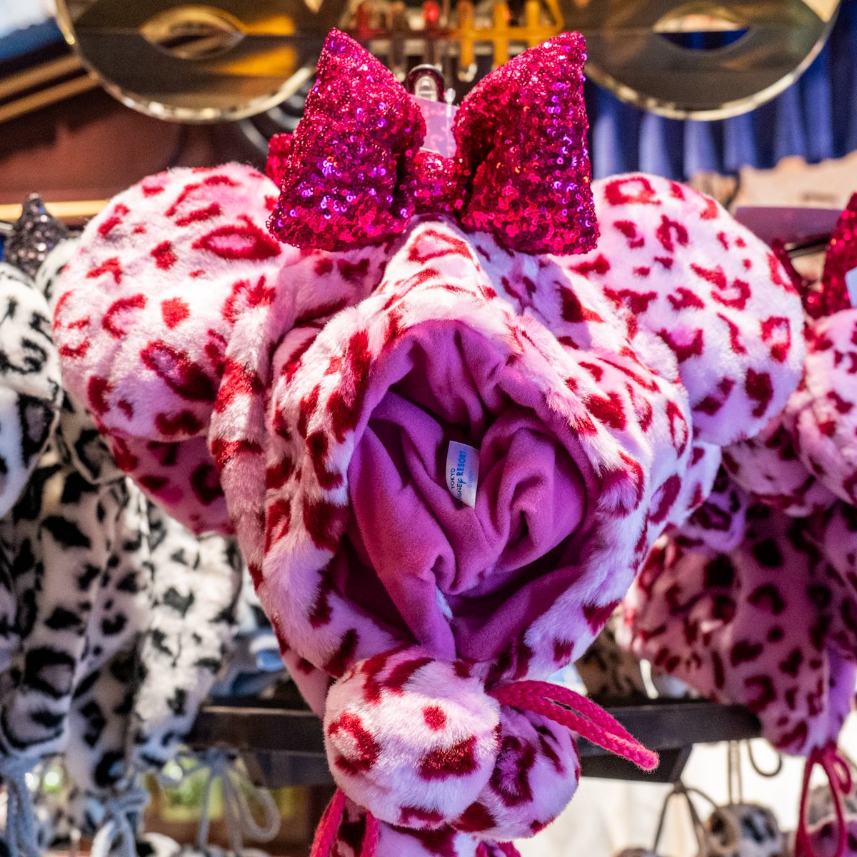 東京ディズニーリゾート ミニーのレオパード柄ファンキャップ 本日10月