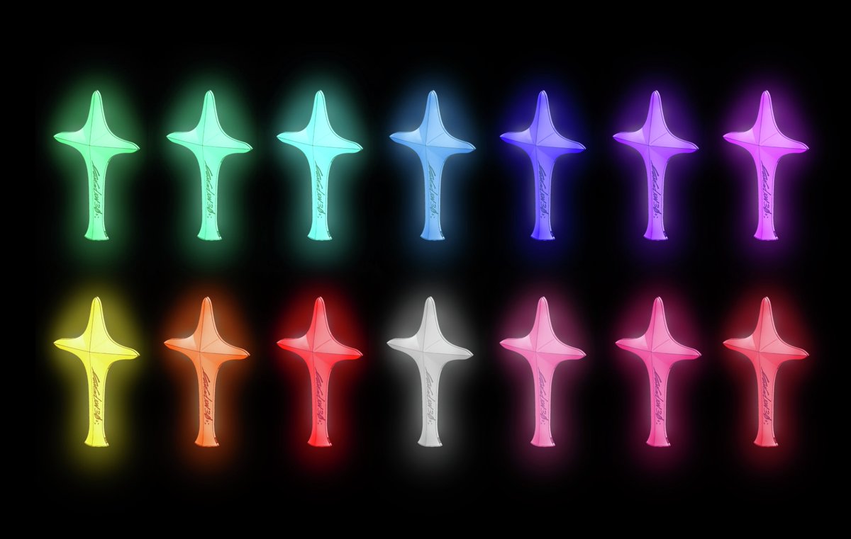 エヴァ』作中に登場するあの“十字型の光”を再現したペンライトが登場