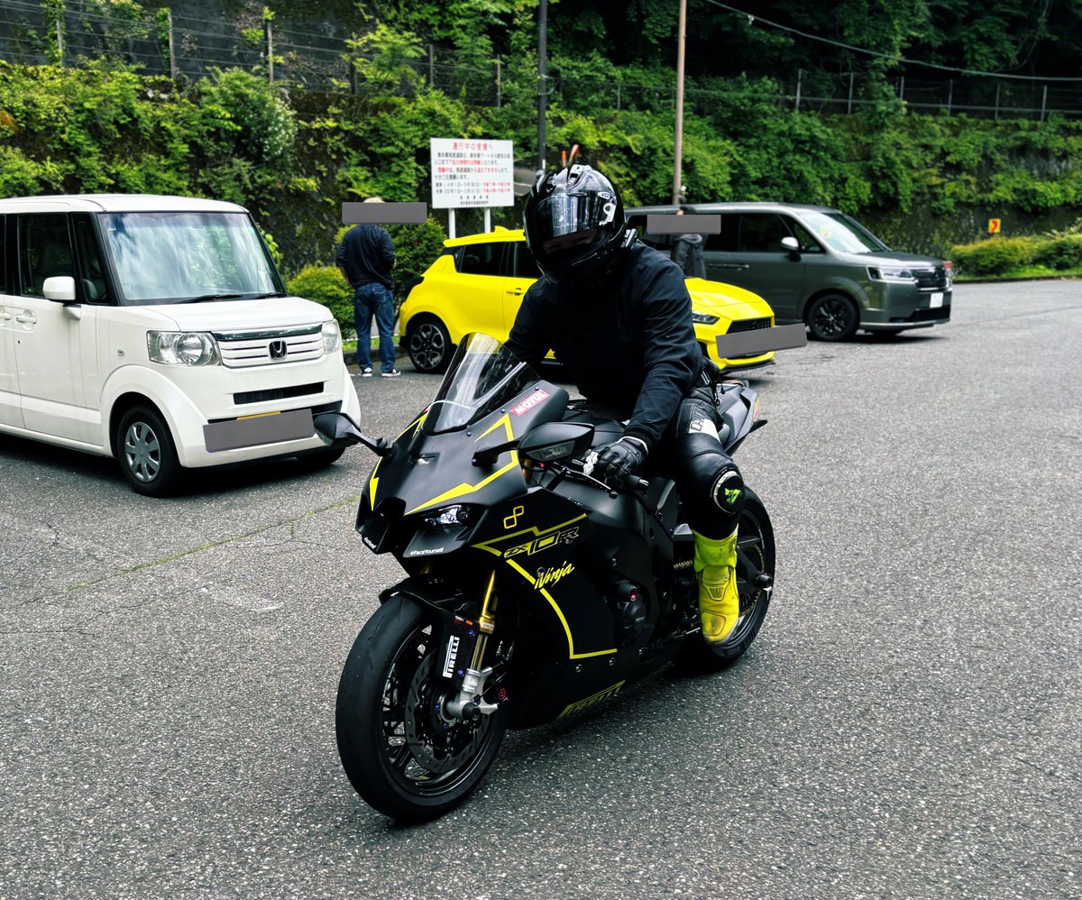 界隈にダサいと言われたバイクがこちらです💁 #ZX10R