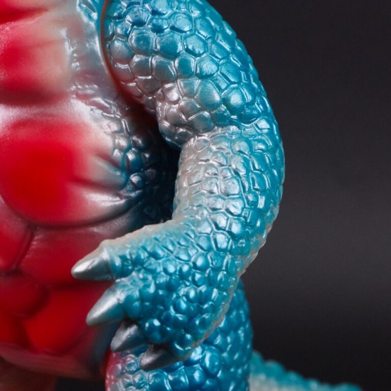 ソフビ 情報】#ブルマァク より #アーストロン(Gカラー)が登場！ 肌色