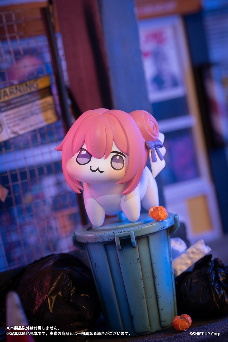 オプションパーツとしてモップとレジ袋（オレンジ）が付属します