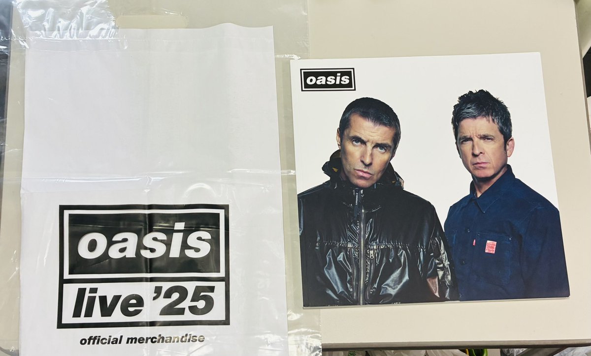 Oasis live '25 オアシス ライブ ツアーパンフレット パンフレット