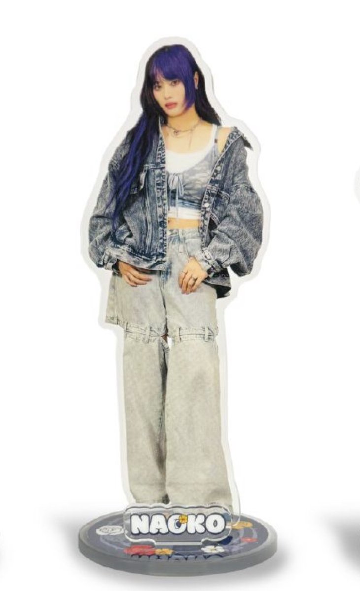 HANAのファンミグッズ、私はこれでいく。6000円！ タオルは写真撮影