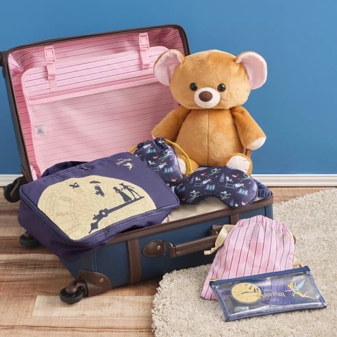 ディズニーストア】 8月26日より、ディズニーストアのトラベルグッズに