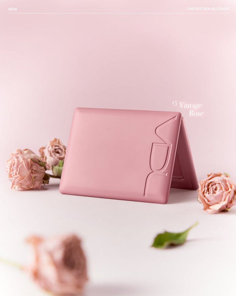 ⟡大人気インフルエンサーももちさんコラボチーク⟡.·*. VDL チーク