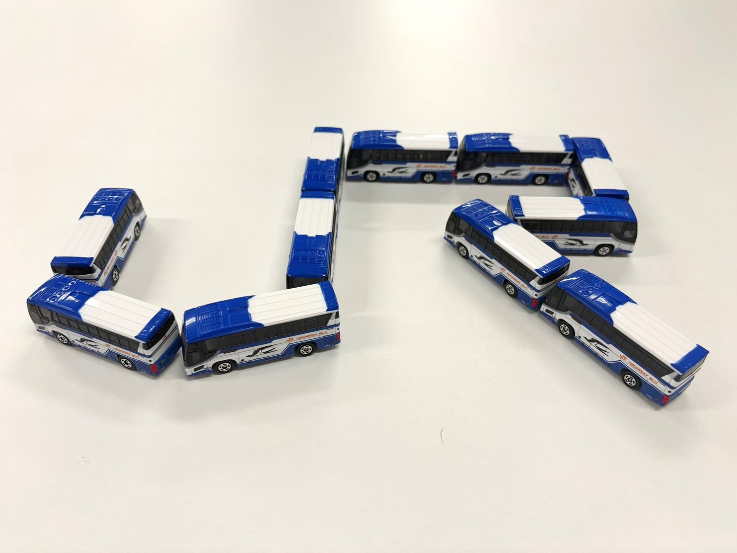 4台セットトミカ トミカ JR東海バス JR関東バス ハイウェイバス 2台セット