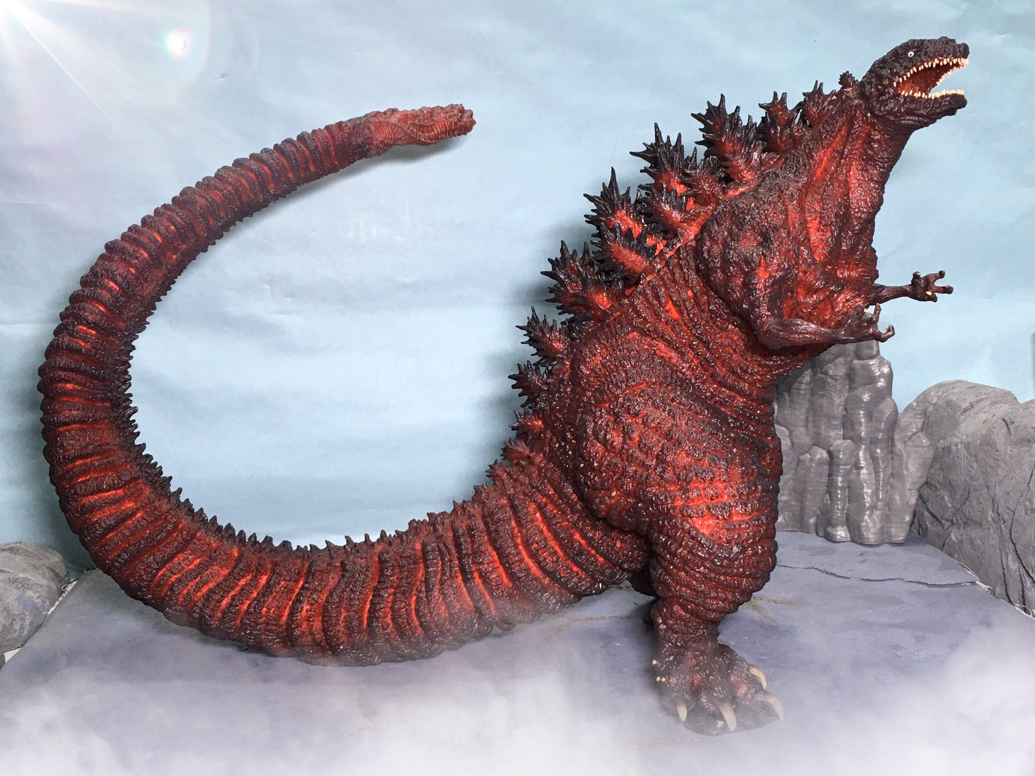 公式オンラインストア東宝30cmシリーズ 日比谷ゴジラスクエア ゴジラ像