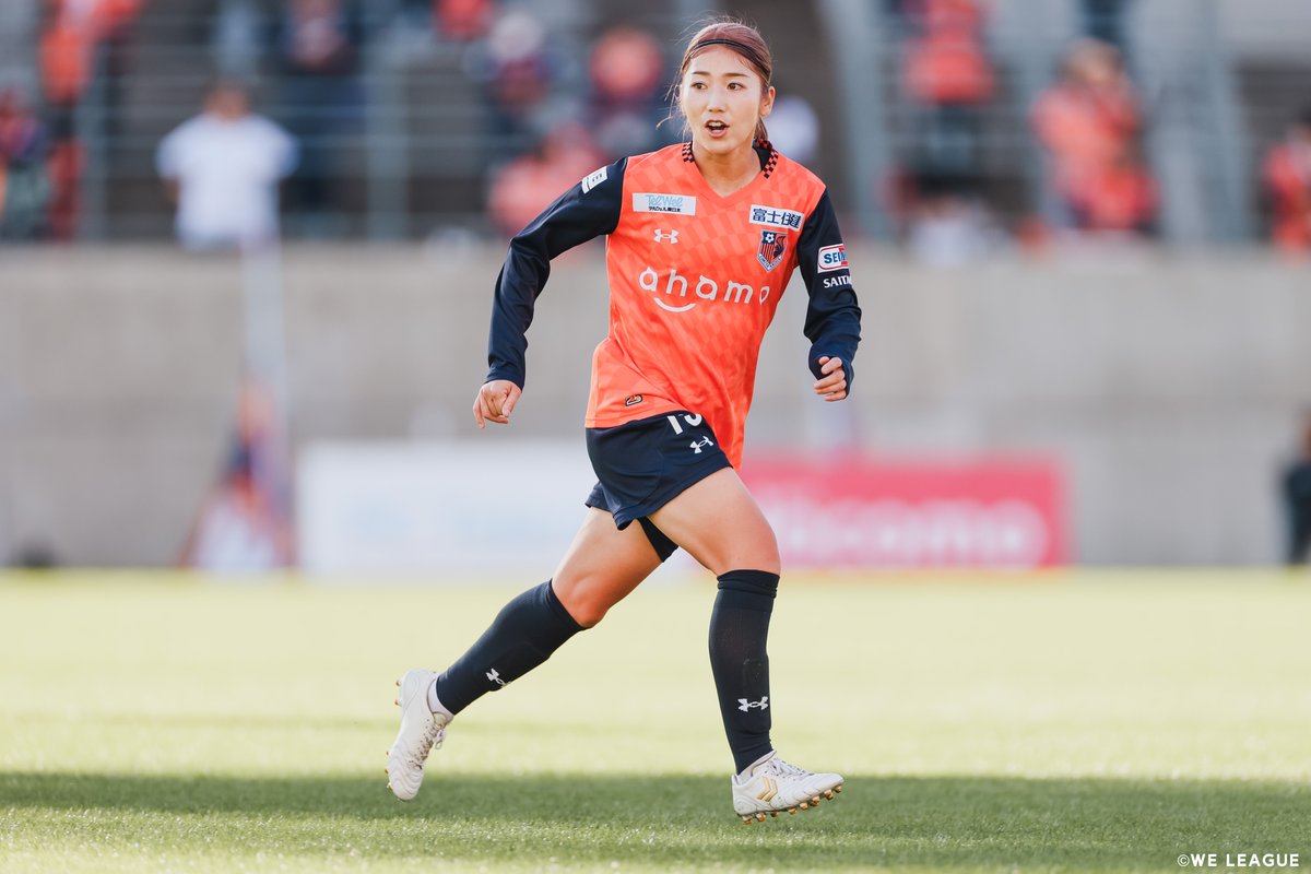 仲田歩夢 WEリーグ通算50試合出場メモリアル フェイスタオル 井上綾香