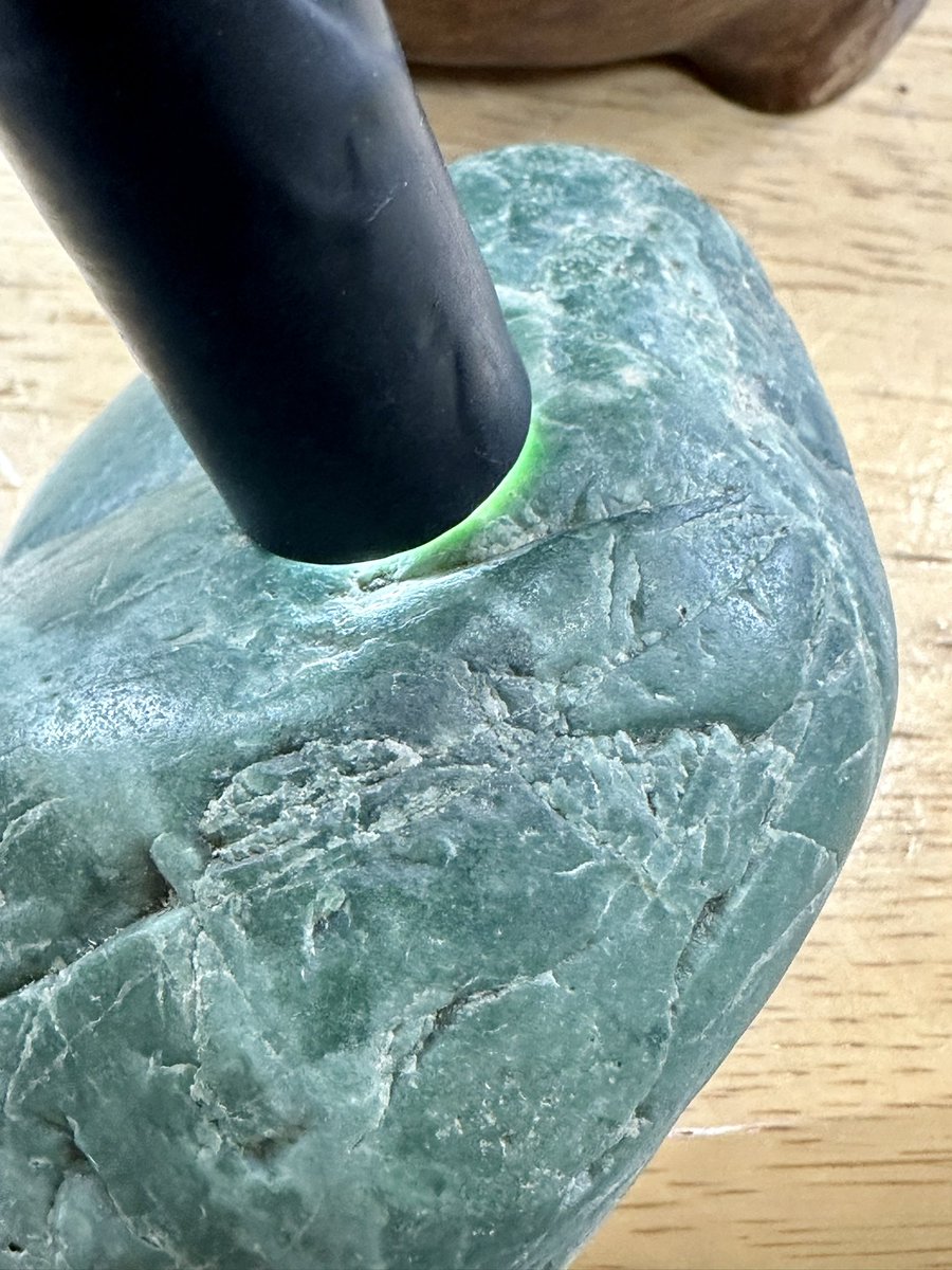 今日のヒスイは、 「緑色の石はオンファスなのか⁉️その1」です😁 最近