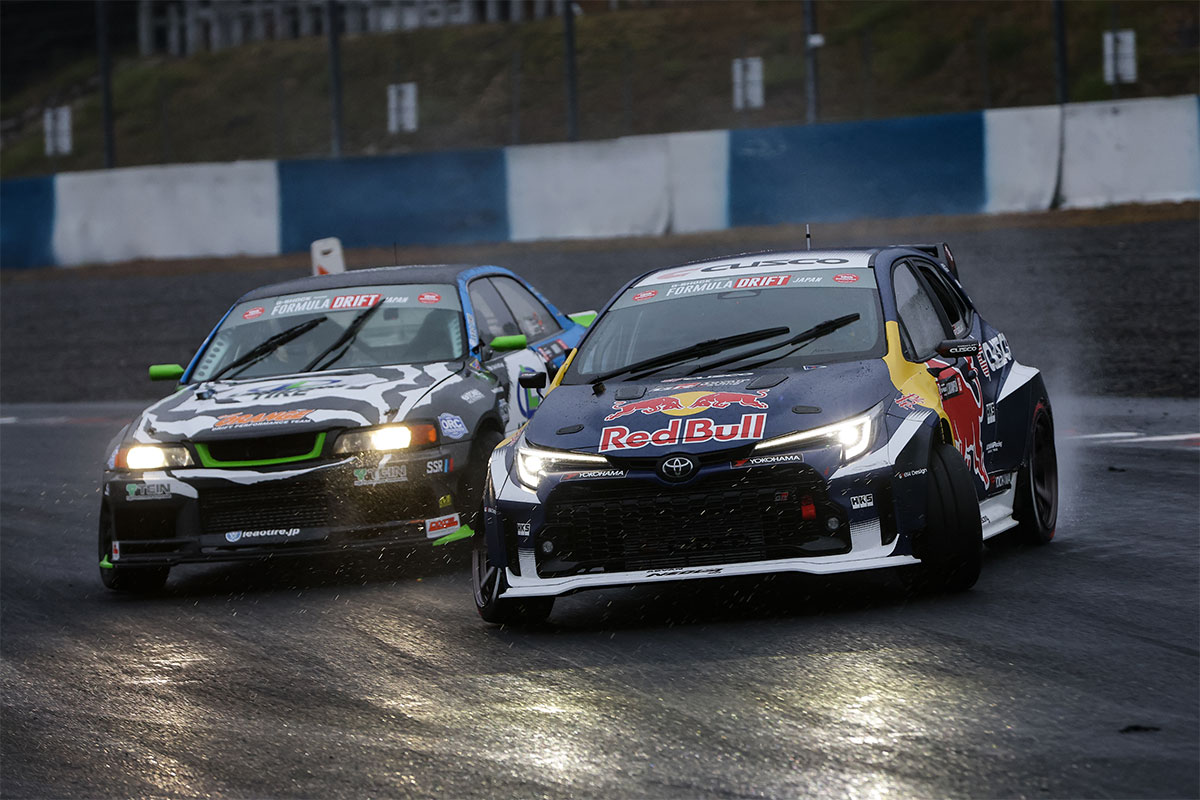 ◤◢◤◢◤◢◤◢◤◢◤◢◤◢◤◢◤◢◤◢◤◢ 1/43 Red Bull GR