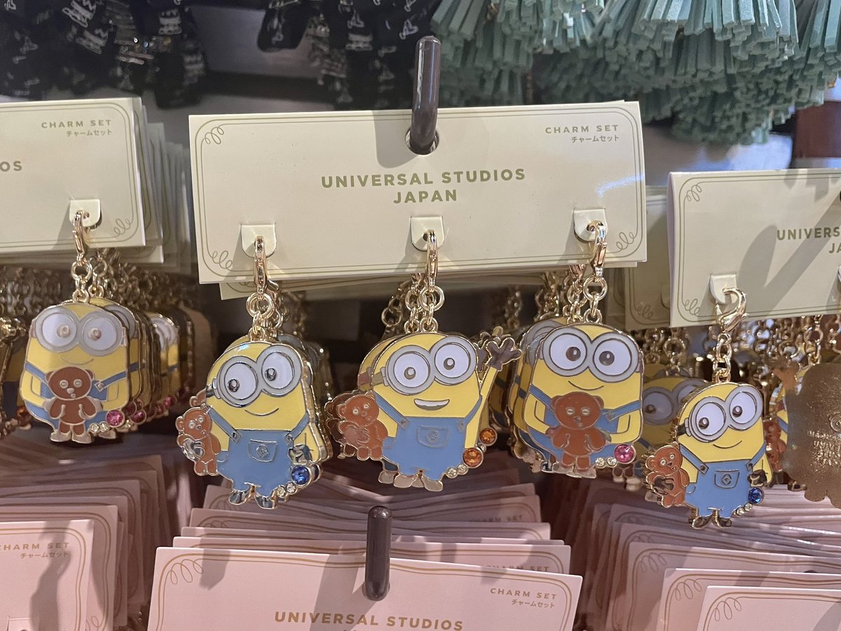 新作登場！ ミニオン チャームセット☆ 価格 2,200円 #USJ #ユニバ
