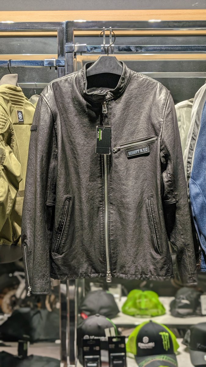 Kawasaki × Schott ライディングレザージャケット」 ショールーム展示