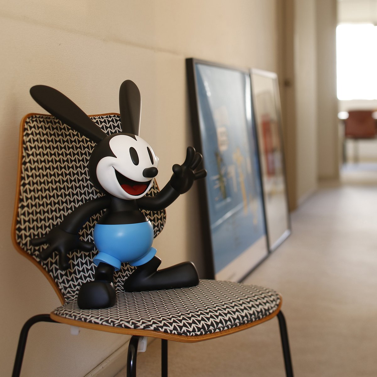 100個限定品 ディズニー オズワルド ビッグソフビフィギュア