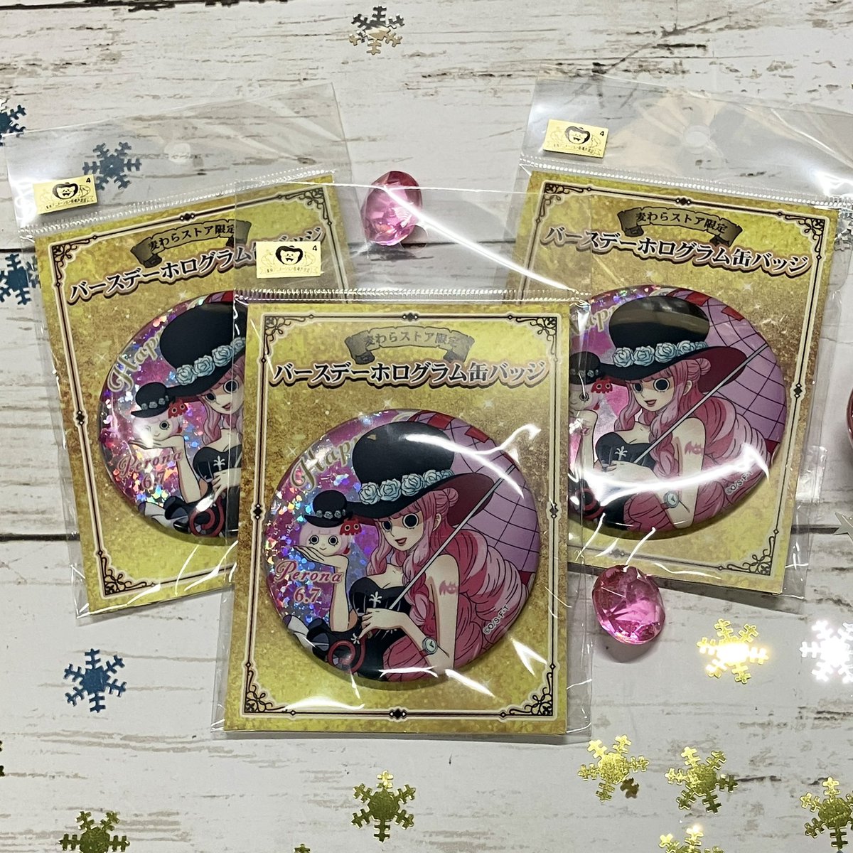 新商品】麦わらストア限定 バースデーホログラム缶バッジ 6.2 ロブ