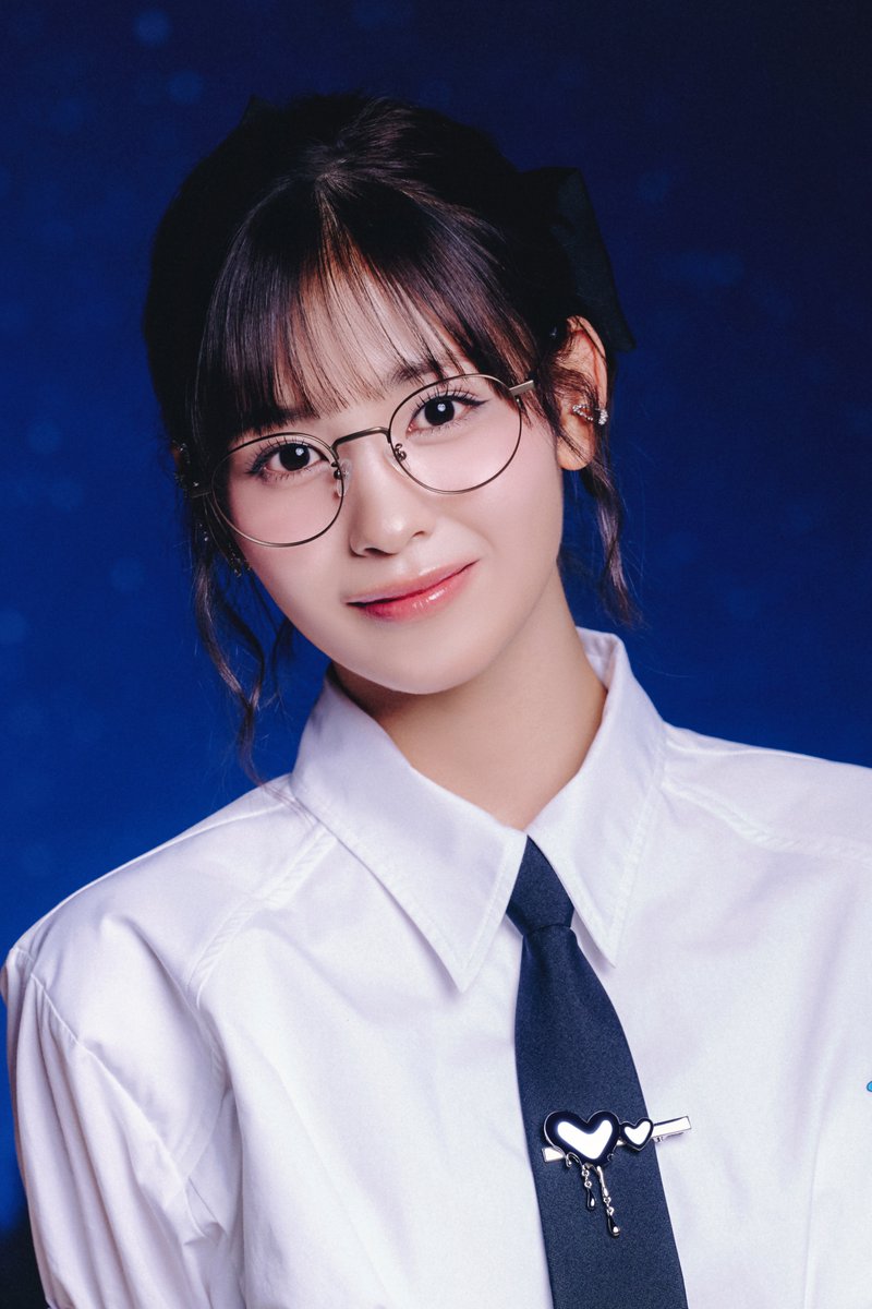 メガネ蘭ちゃんめちゃくちゃかわいい😭今回のアー写のビジュ大優勝