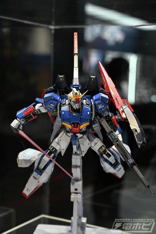 初展示／参考出品 『機動戦士Zガンダム』 METAL BUILD ゼータガンダム