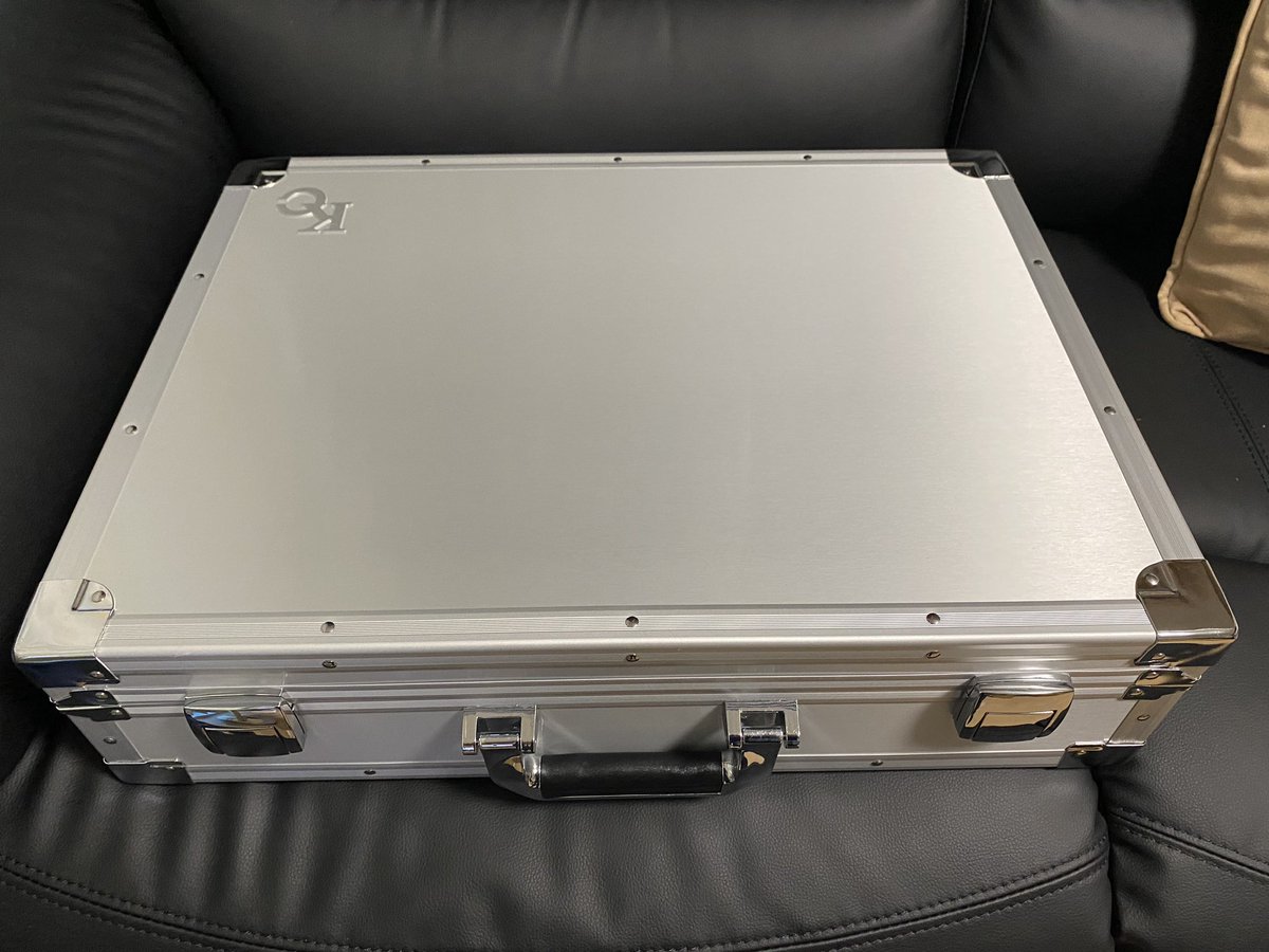 前頼んだ海馬セットのトランクにぴったりのPSA鑑定収納兼飾る用の