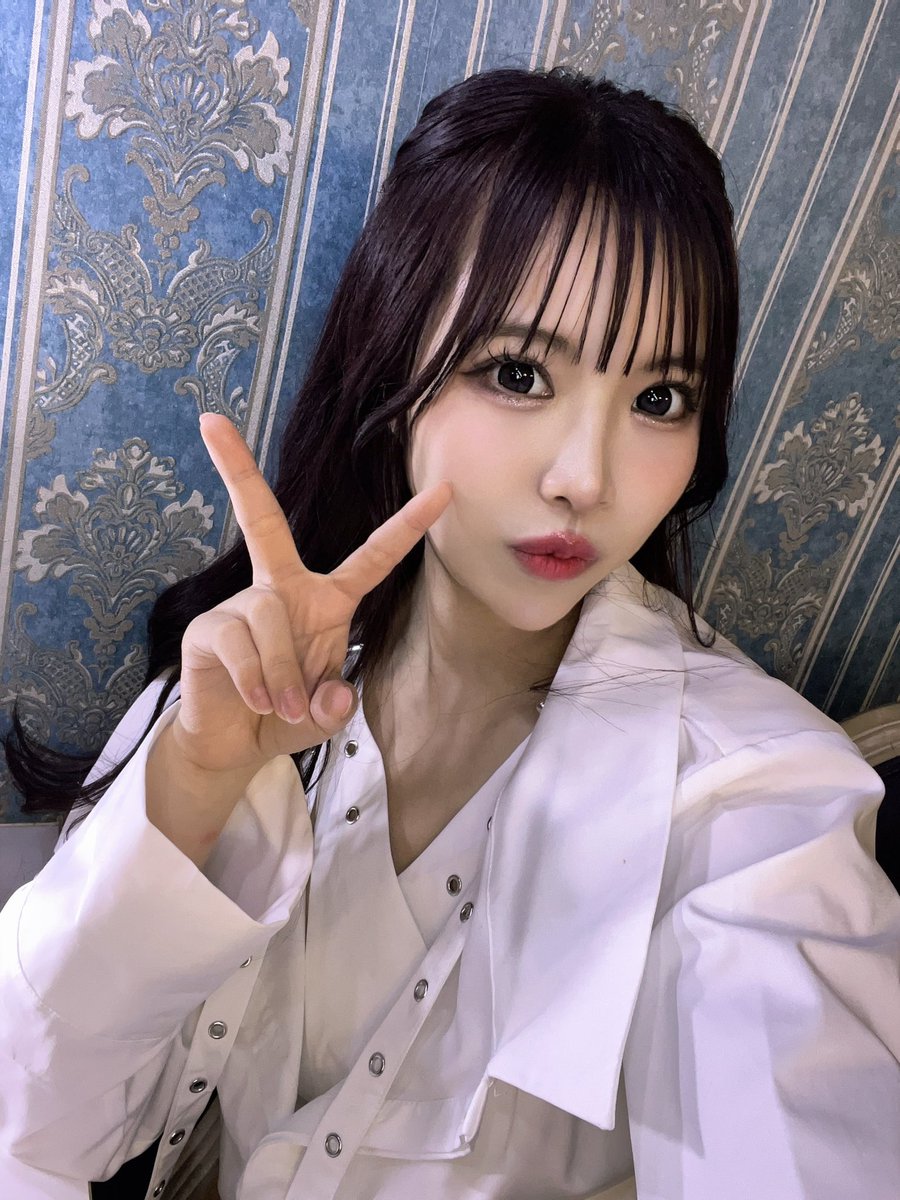 バイビー初のグッズ絶対ゲットしてほしい‼️ひなぴのチェキ完売したい