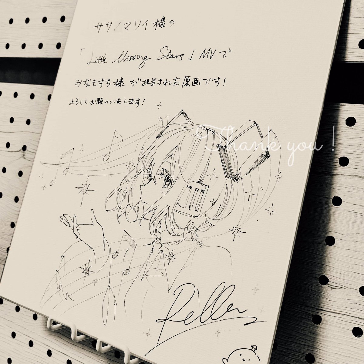 そしてなんと、今回の展示に向けてRellaさんより直筆サイン色紙を