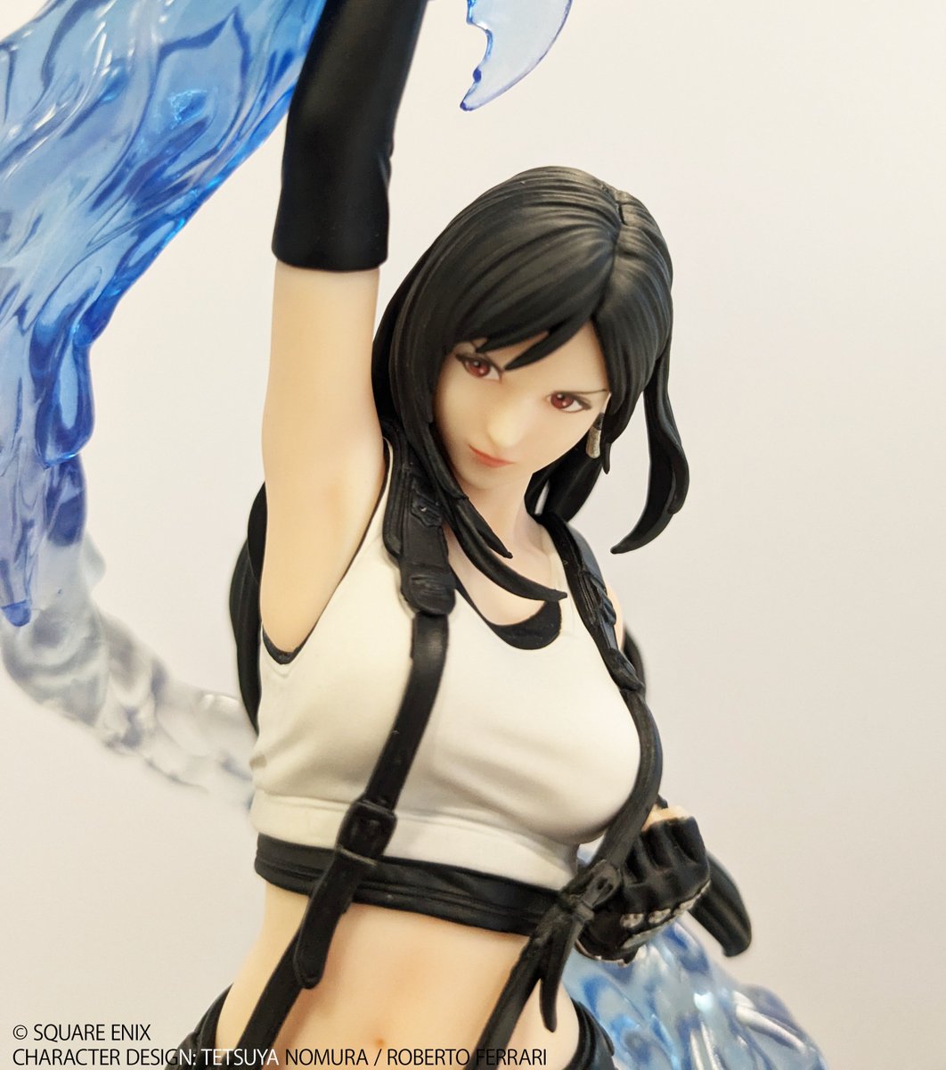 最後のくじを引いた方へプレゼントするエンド賞は、ティファ・ロック