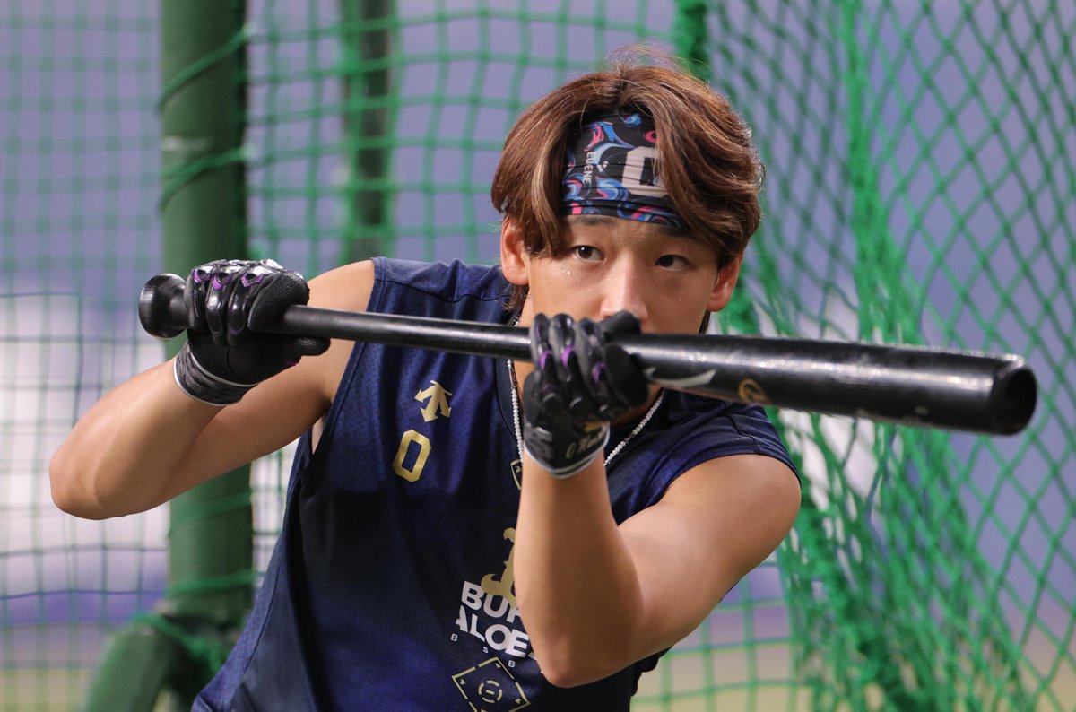 練習を行う #渡部遼人 選手 #Bs2024 #オリックスバファローズ スポーツ