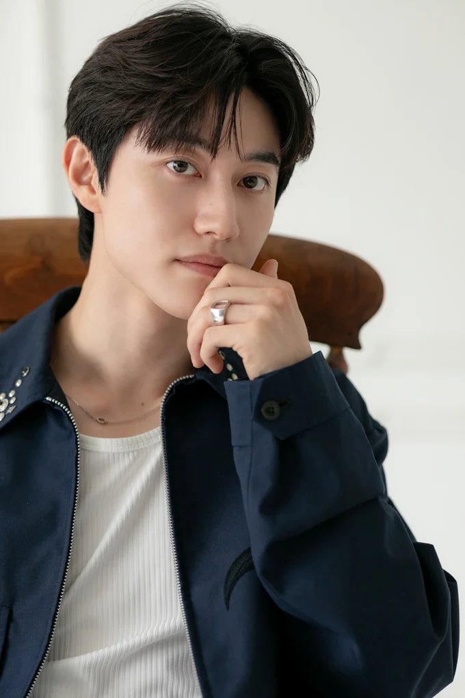 涙の女王 大人気俳優 #クァク・ドンヨン さんの サイン入りポラを1名様