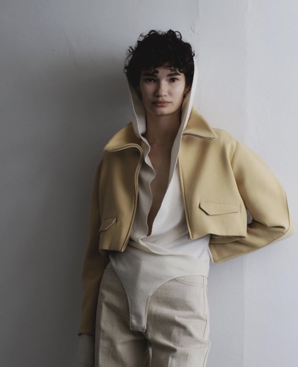 これとても分かるfumika uchidaやmm6でもこの着方を打ち出してた