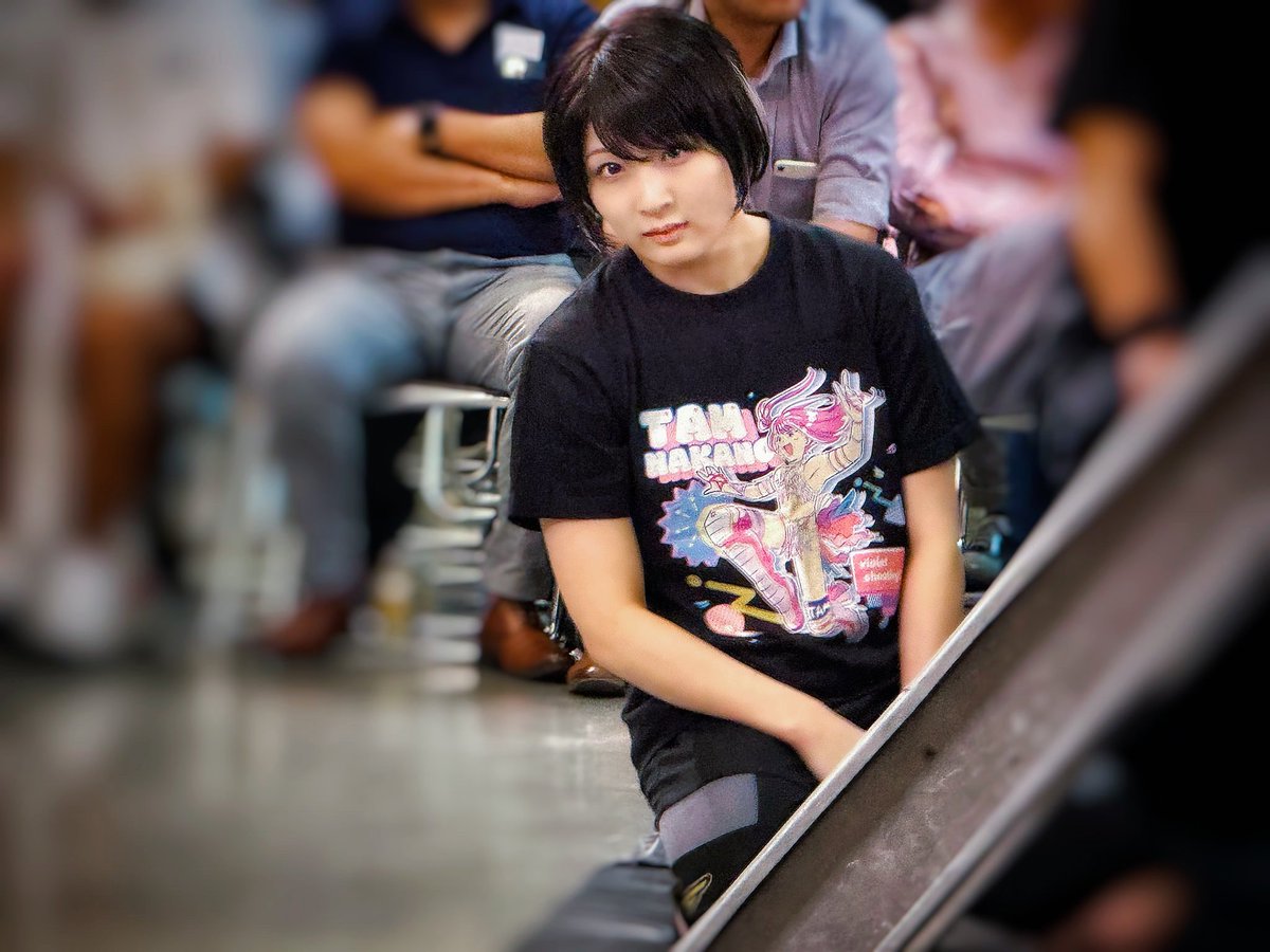 めちゃくちゃお問合せいただくこちらのBelieve in Tam Tシャツですが