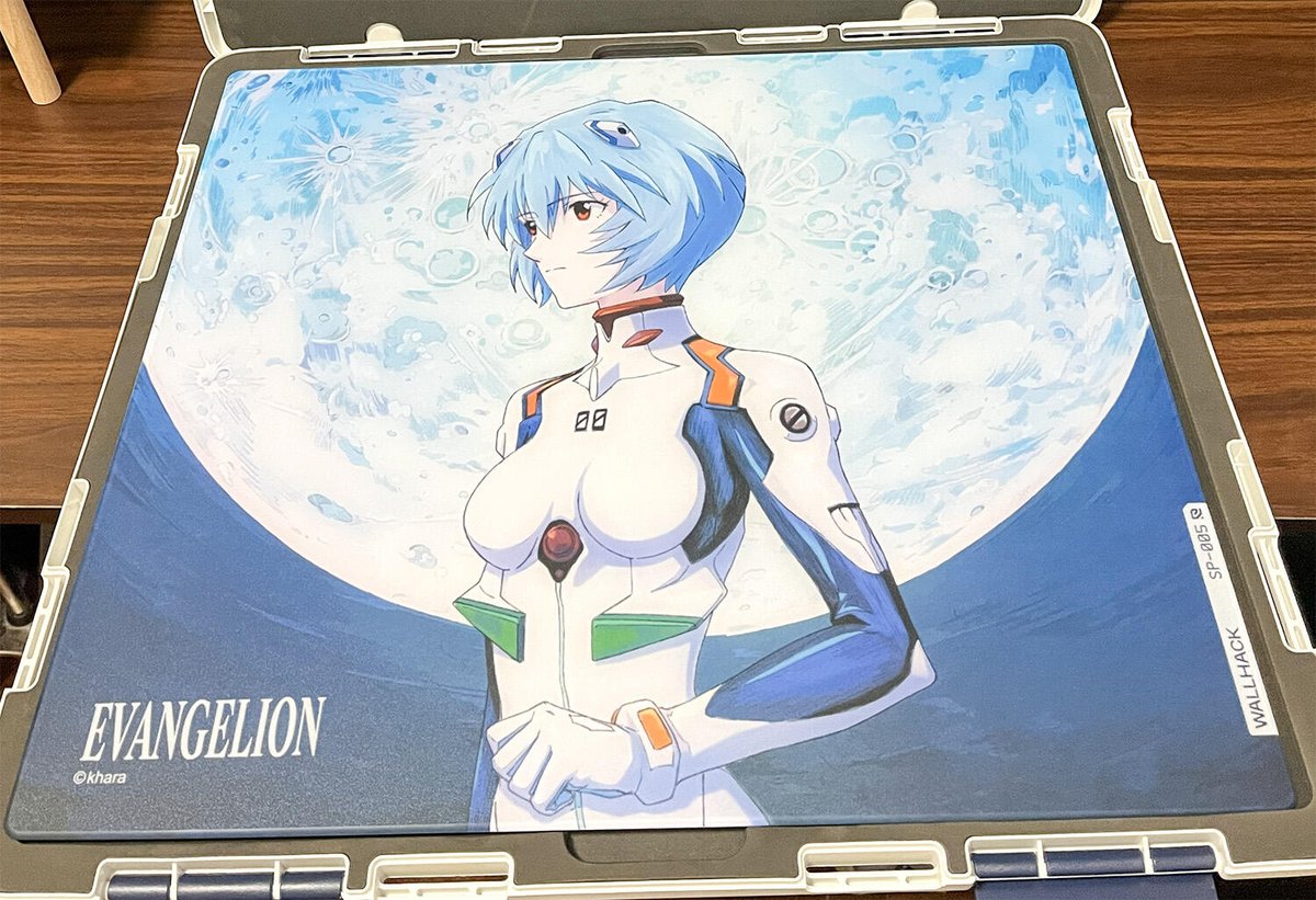 公式実物写真 エヴァンゲリオン ×WALLHACKコラボ ガラスマウスパッド