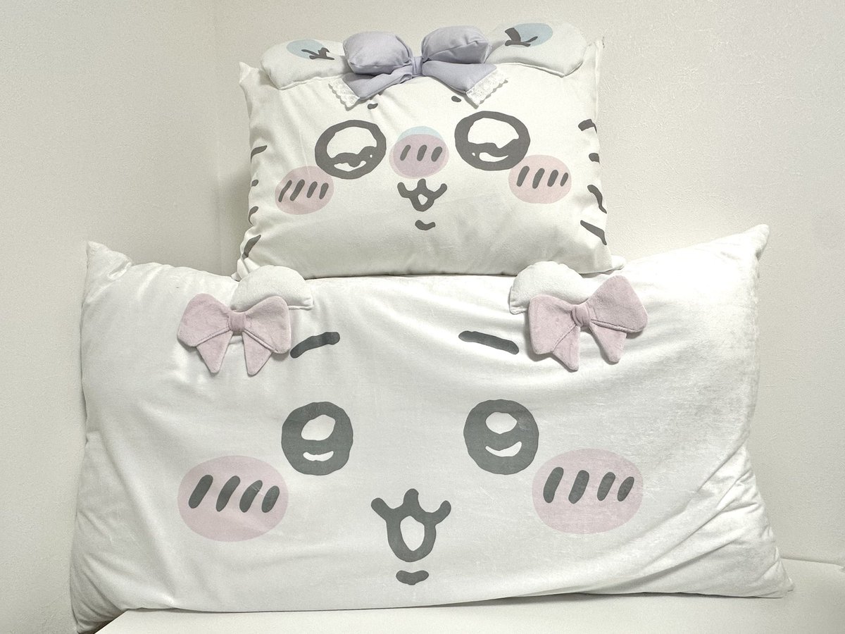 本日発売】 ちいかわ×しまむら新商品 長座布団と枕のサイズ比較です