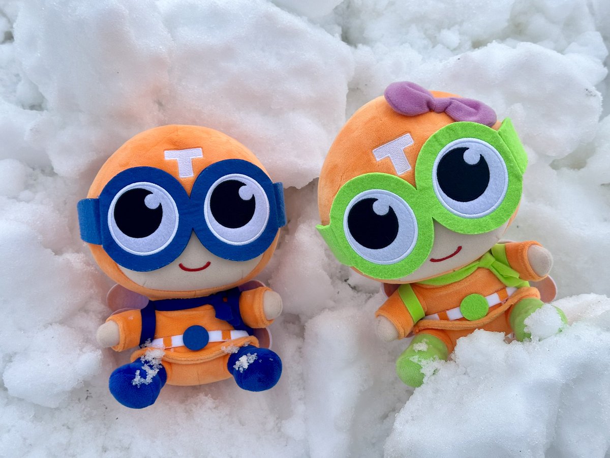 グリーンスプリングス に雪が〜！！！ #たっぴくんたっぴちゃん も