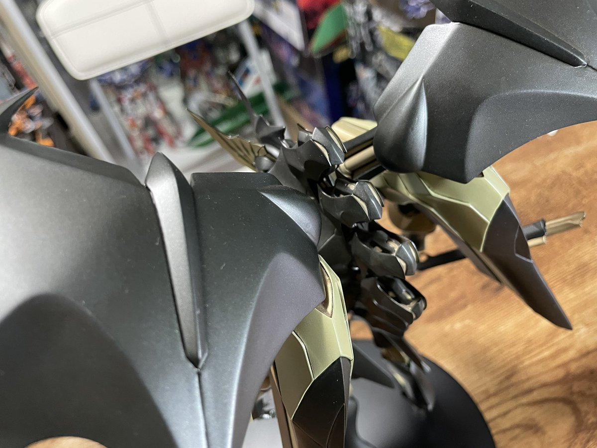 かつて、ぼくが演じたクォヴレーの愛機「ディス・アストラナガン」の