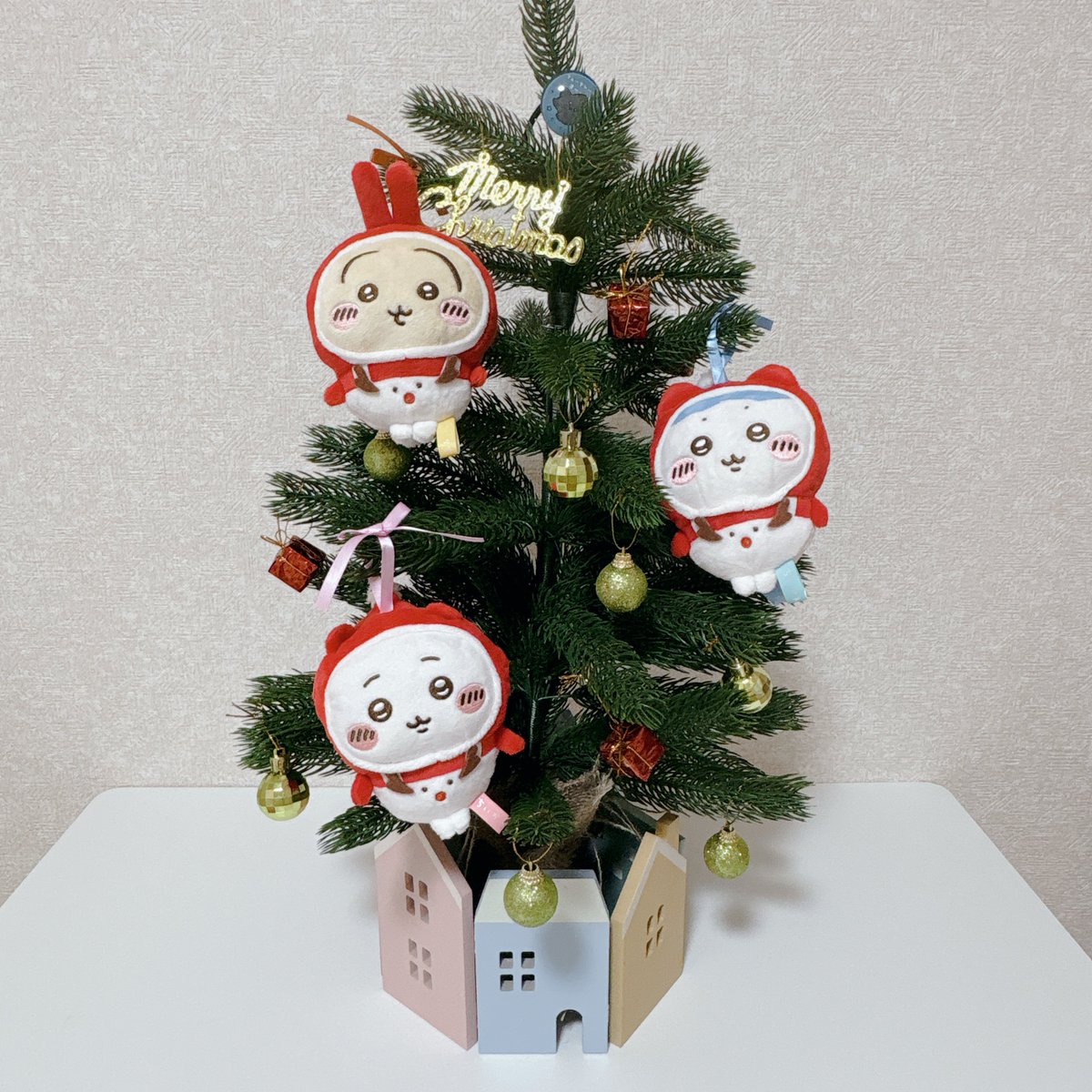 エニマイくじのちいかわオーナメントを飾りたくて、人生初のツリーを