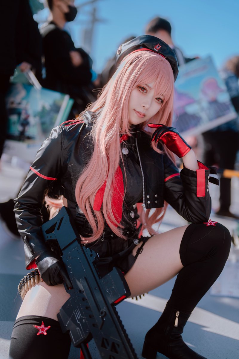 cosplay】 勝利の女神NIKKE ラピ 📸:@photooru #NIKKEコミケ105