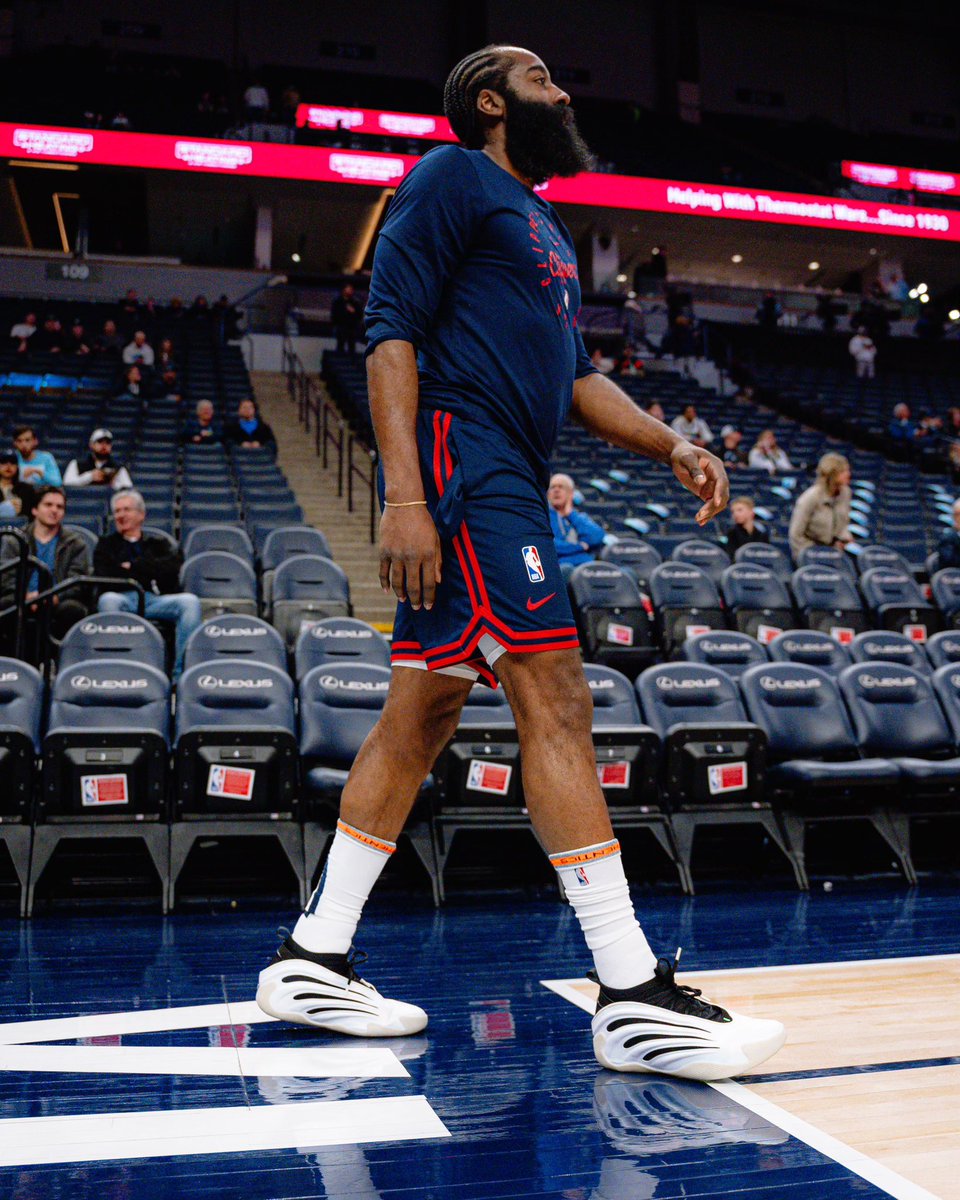 James Harden debuts the “Pearlized” adidas Harden Vol. 9 🦷