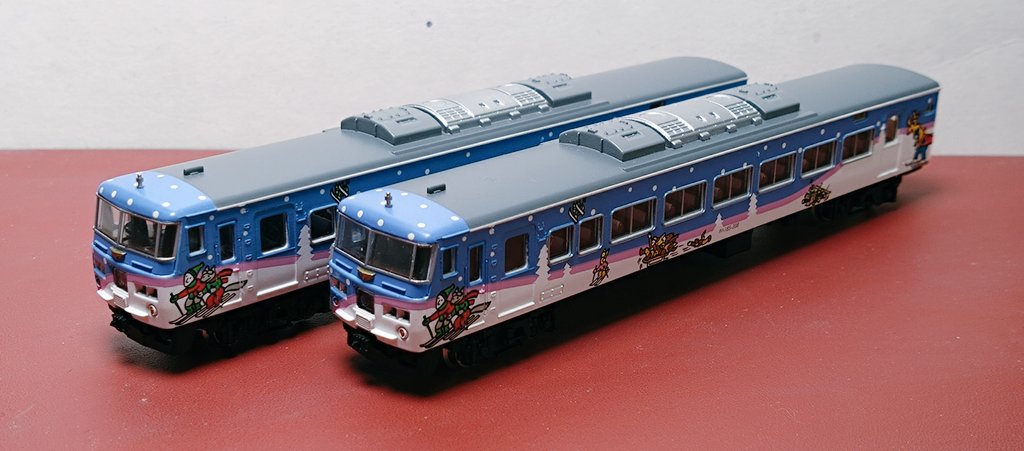 古の完成品シリーズ、マイクロエース 185系シュプール号フルフルです