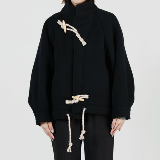 広瀬すず さん衣装】 🦚『クジャクのダンス、誰が見た？』 «第1話