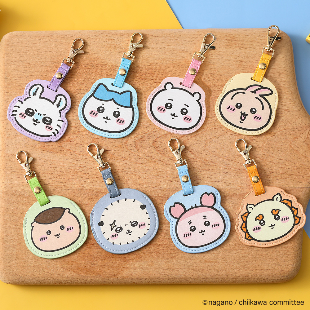 台湾のコンビニ各店、ライフスタイルストアにて 『ちいかわ革チャーム