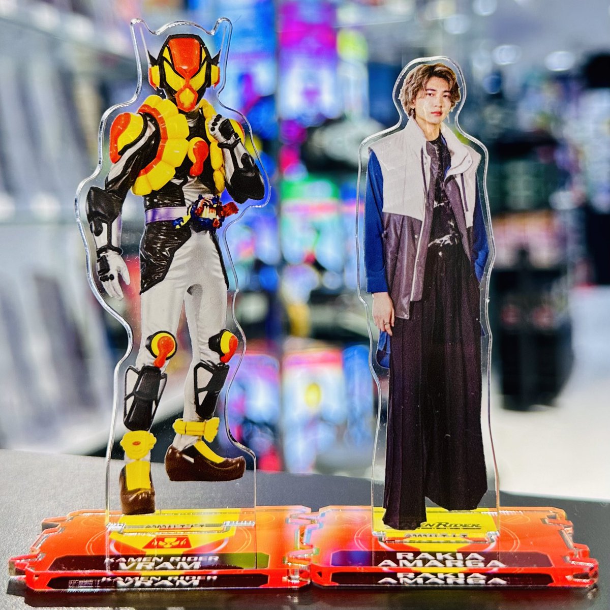 仮面ライダーストア東京店 再入荷情報】 ツインアクリルスタンド