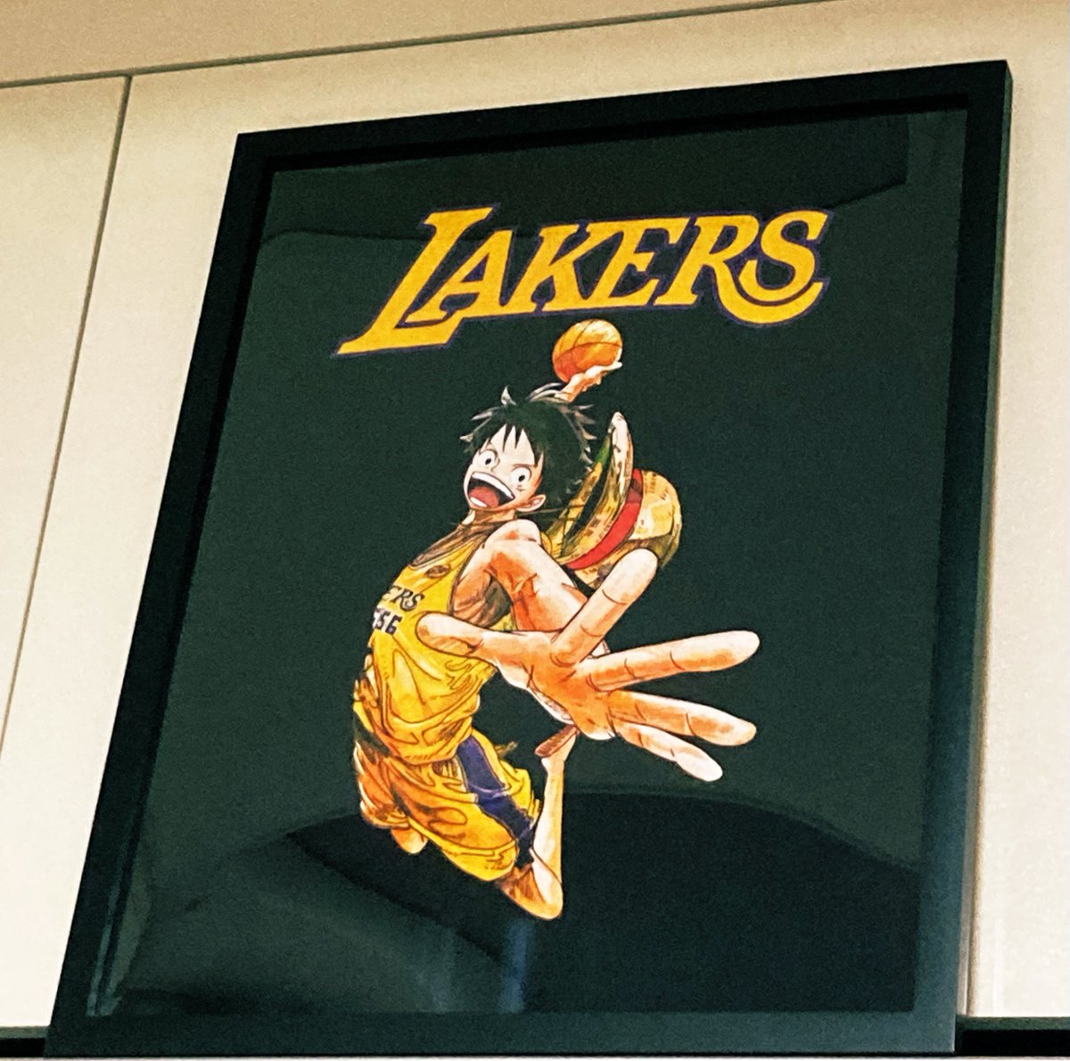 ロサンゼルス レイカーズ＆ワンピース コラボTシャツ！ LA LAKERS