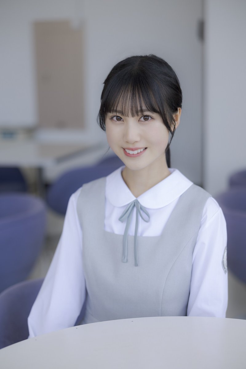 日向坂46新メンバー五期生 鶴崎仁香 手書きプロフィール＆撮り下ろし