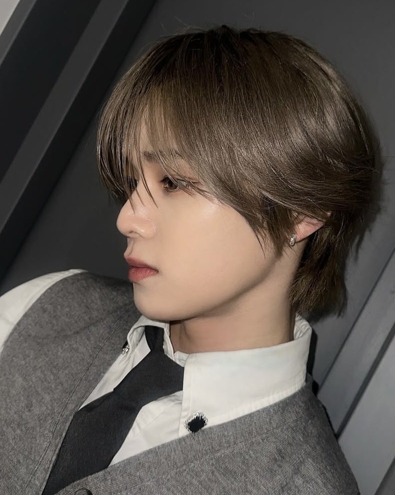 私もケイくんの横顔が好きです💚 横顔ケイくん探して見ました👑 横顔も