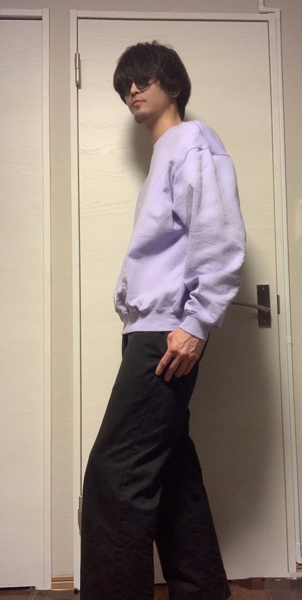 King Gnuのグッズ 『REVIVAL GNU SWEAT』です🐃 色もデザインも