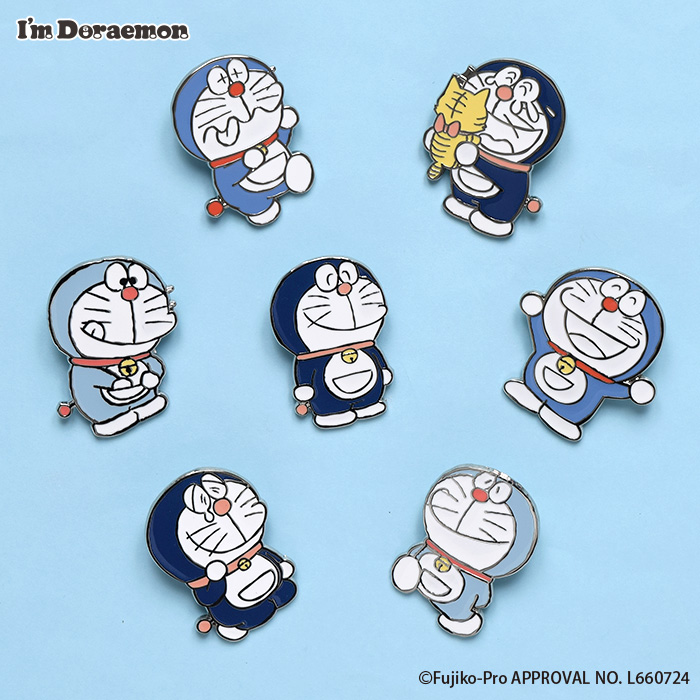 ドラえもんの様々な表情が可愛らしいピンバッジ！どのデザインが入って