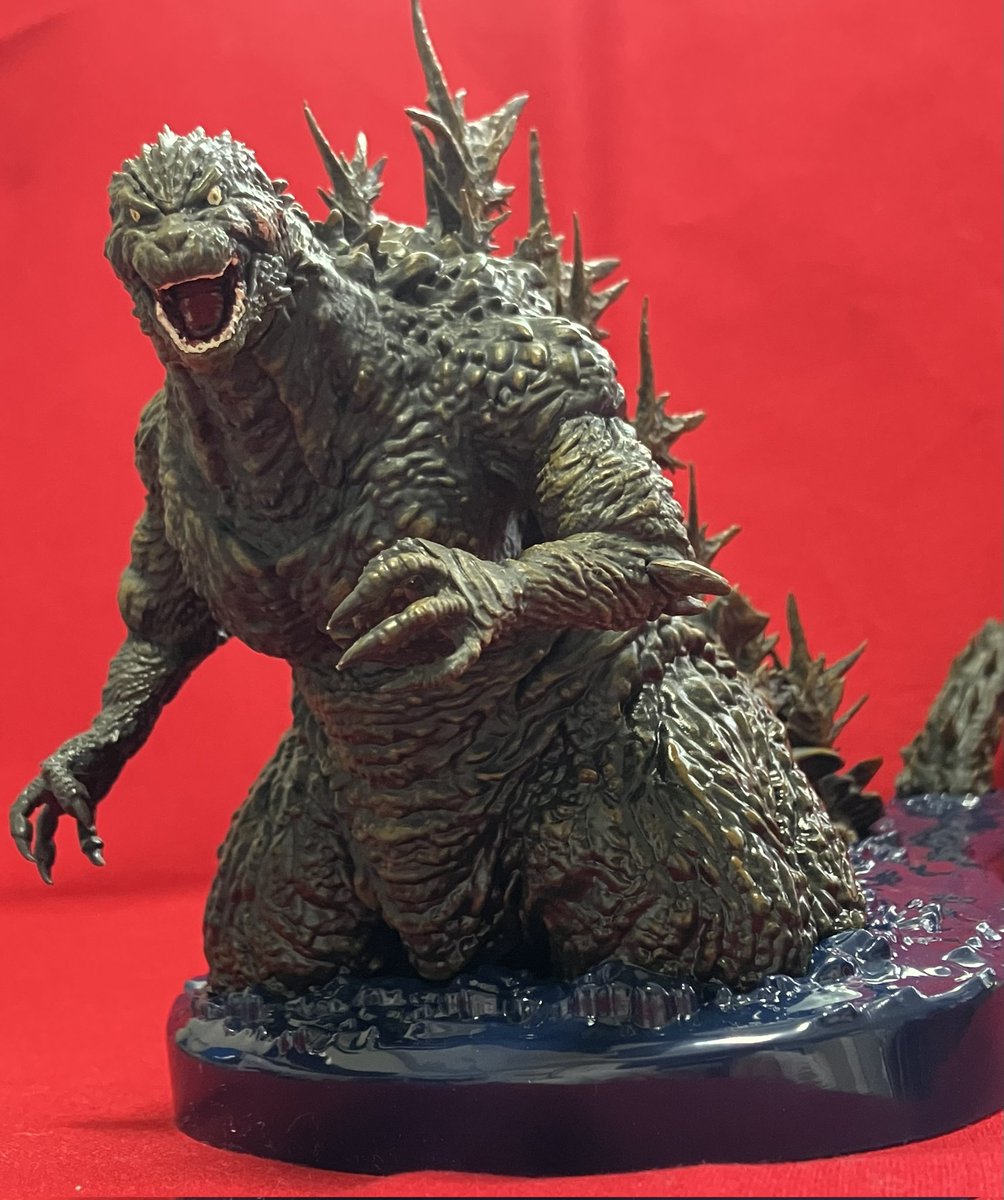 鎮座獣」「怪獣咆哮激」に続く #バンプレスト #ゴジラ のプライズ