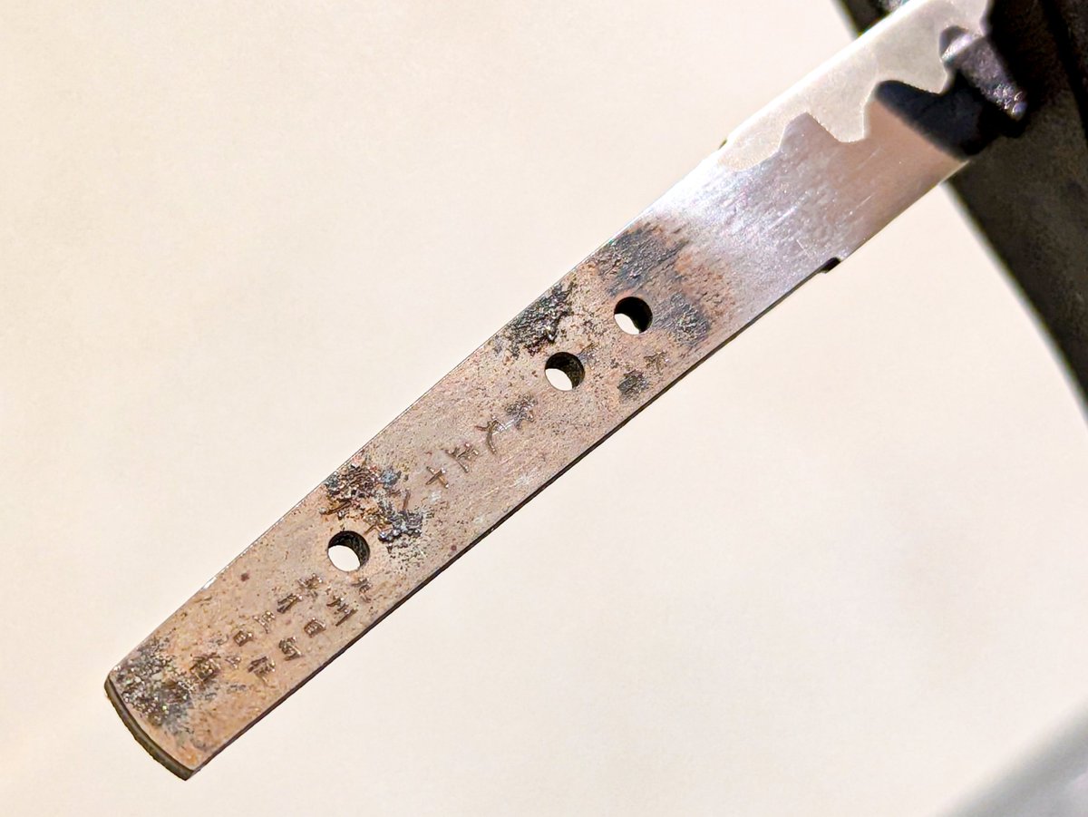 伯仲燦然/名古屋の開催を記念して、小さな本作長義の登場です。刀掛け