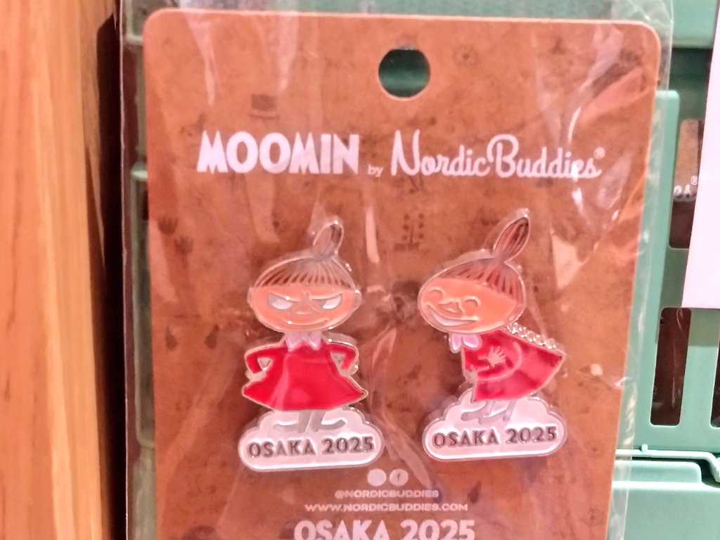 北欧館にムーミンの万博限定ピンバッジでてたよ！！！お高いけど