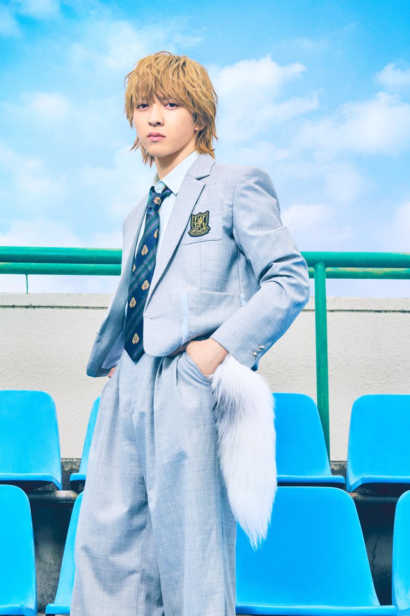 M!LK 最新ソロアーティスト写真公開！！！！！ 💛M!LKのリーダー