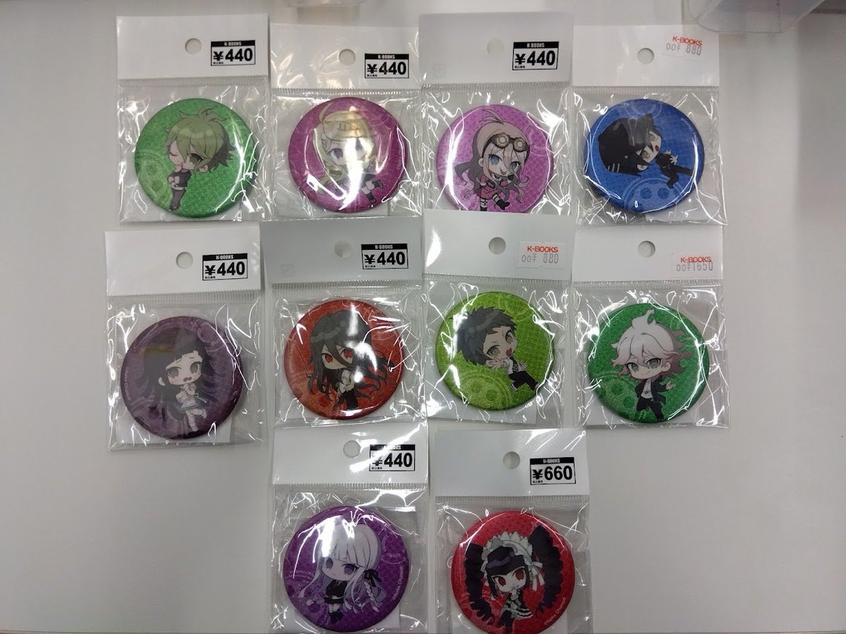 入荷情報】 『ダンガンロンパ』 上倉エク先生くじ 缶バッジ・アクリル