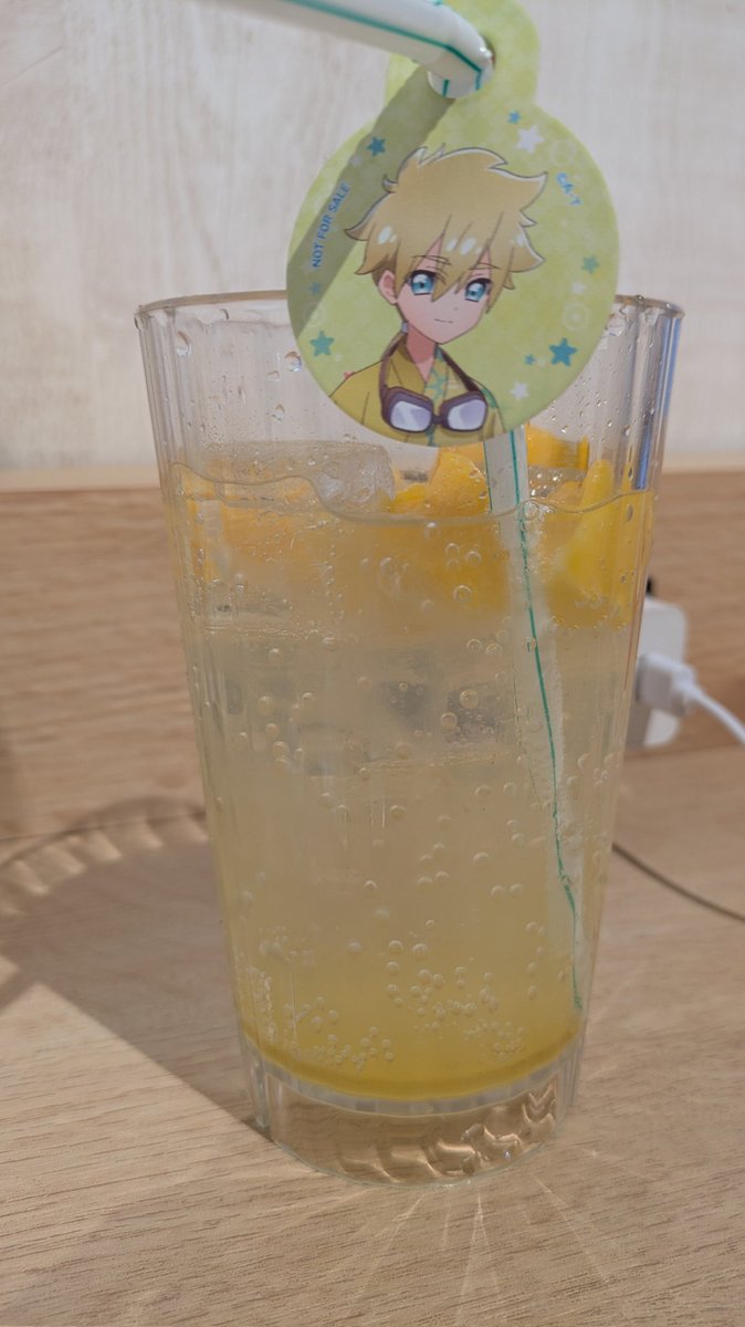 ジェット先輩の マンゴースカッシュ デリシャスマイル😋